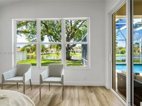 637 Lake Blvd, Weston FL 33326