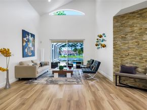 637 Lake Blvd, Weston FL 33326