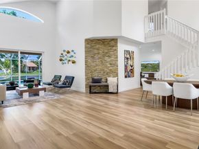 637 Lake Blvd, Weston FL 33326