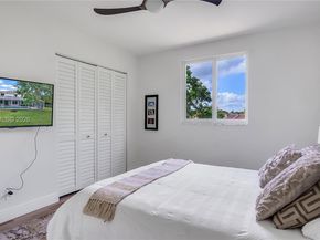 637 Lake Blvd, Weston FL 33326