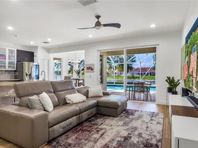 637 Lake Blvd, Weston FL 33326