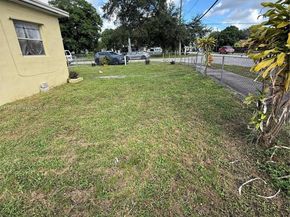 9900 NW 25th Ave, Miami FL 33147