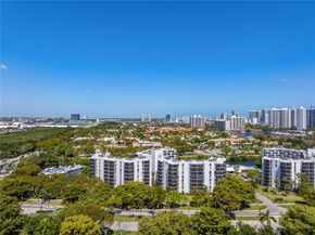 3401 N Country Club Dr 105, Aventura FL 33180