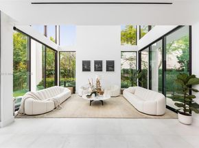 5630 Pine Tree Dr, Miami Beach FL 33140