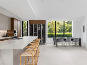 5630 Pine Tree Dr, Miami Beach FL 33140