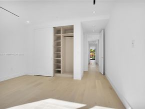 5630 Pine Tree Dr, Miami Beach FL 33140