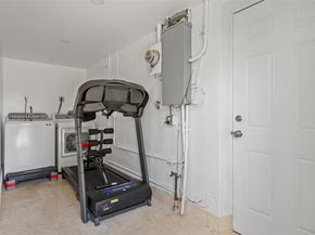 6233 Rodman St, Hollywood FL 33023
