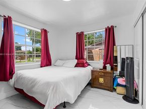 6233 Rodman St, Hollywood FL 33023