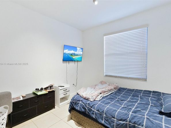 11628 NW 87th Ln, Doral FL 33178