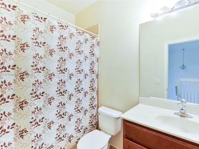 11628 NW 87th Ln, Doral FL 33178