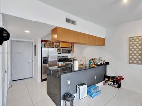 1750 N Bayshore Dr 2510, Miami FL 33132