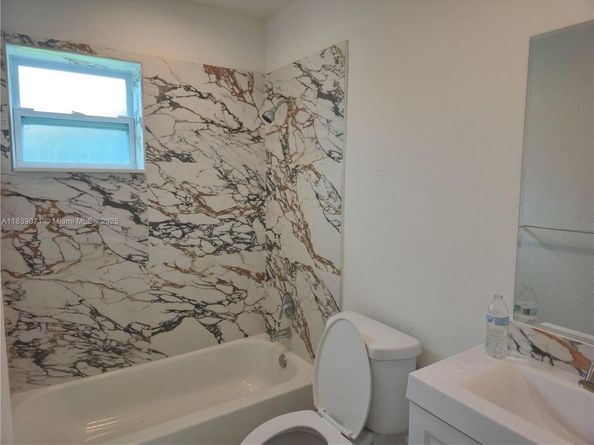 1141 SW 8th Ter, Fort Lauderdale FL 33315