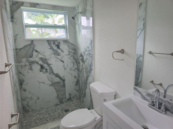 1141 SW 8th Ter, Fort Lauderdale FL 33315