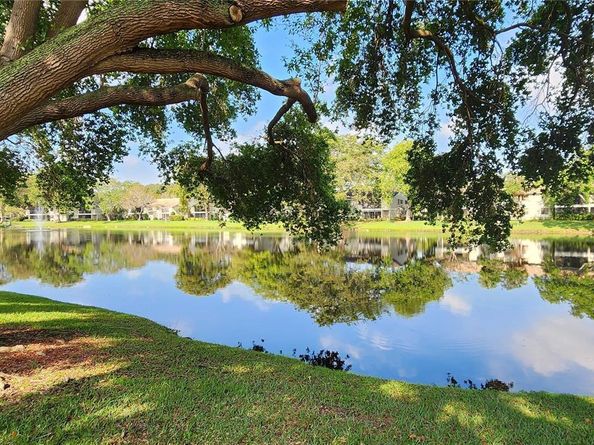 111 Gardens Dr 203, Pompano Beach FL 33069