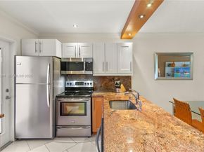 5121 W Oakland Park Blvd 304, Lauderdale Lakes FL 33313