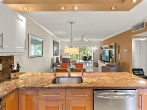 5121 W Oakland Park Blvd 304, Lauderdale Lakes FL 33313