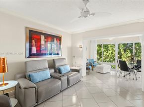 5121 W Oakland Park Blvd 304, Lauderdale Lakes FL 33313