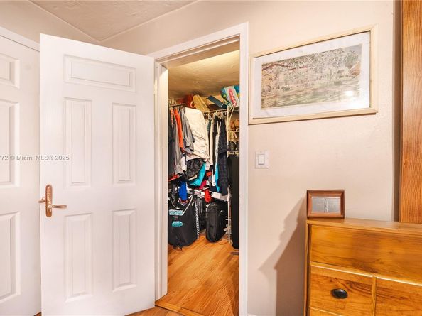 3230 N 72nd Ter, Hollywood FL 33024