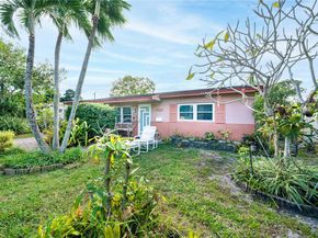 3230 N 72nd Ter, Hollywood FL 33024