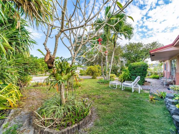 3230 N 72nd Ter, Hollywood FL 33024