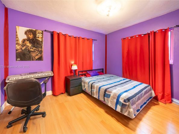 3230 N 72nd Ter, Hollywood FL 33024