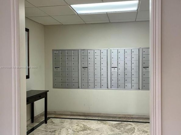 2351 Douglas Rd 1109, Miami FL 33145