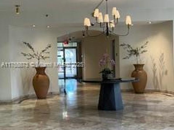 2351 Douglas Rd 1109, Miami FL 33145