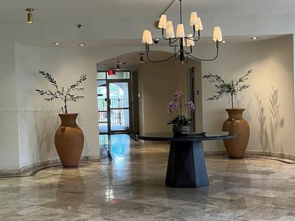 2351 Douglas Rd 1109, Miami FL 33145