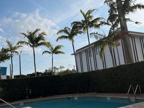 2351 Douglas Rd 1109, Miami FL 33145