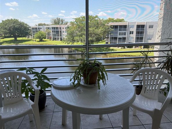 Undisclosed Address #A11845513, Davie FL 33324