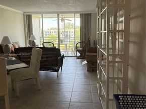 Undisclosed Address #A11845513, Davie FL 33324