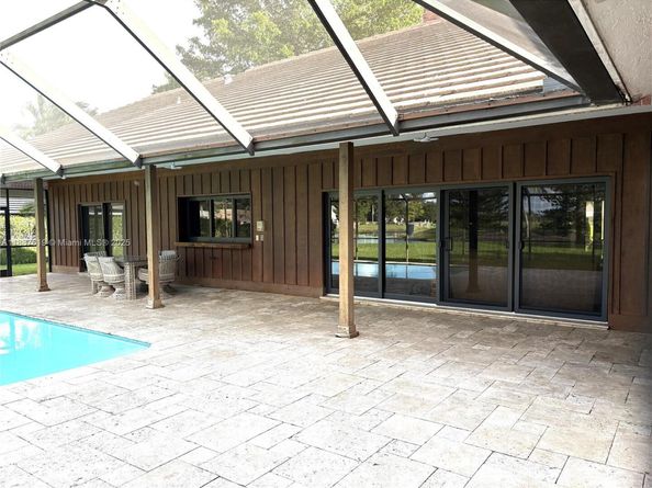 100 NW 129th Ave, Plantation FL 33325