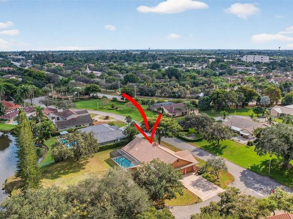 100 NW 129th Ave, Plantation FL 33325