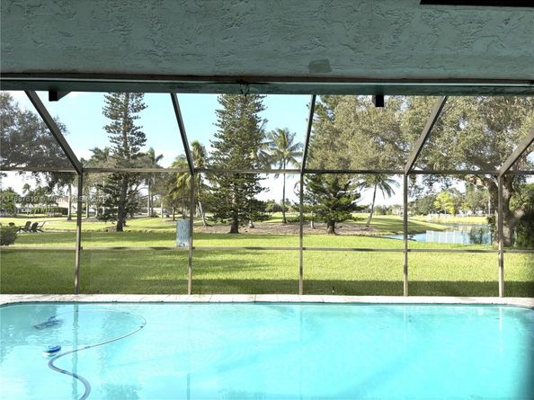 100 NW 129th Ave, Plantation FL 33325