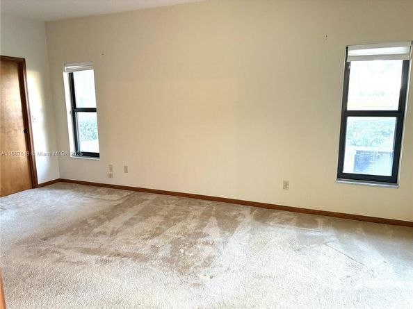 100 NW 129th Ave, Plantation FL 33325