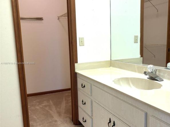 100 NW 129th Ave, Plantation FL 33325