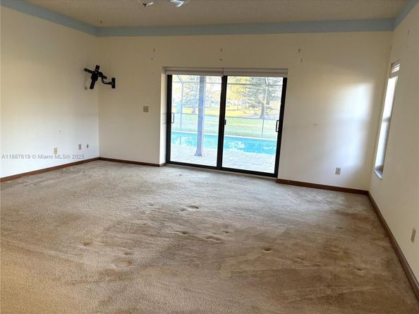 100 NW 129th Ave, Plantation FL 33325