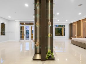 1530 Island Blvd, Aventura FL 33160