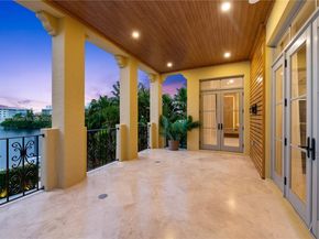 1530 Island Blvd, Aventura FL 33160