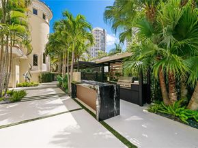 1530 Island Blvd, Aventura FL 33160