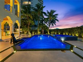 1530 Island Blvd, Aventura FL 33160