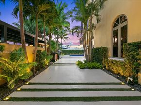 1530 Island Blvd, Aventura FL 33160