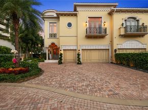 1530 Island Blvd, Aventura FL 33160