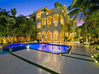 1530 Island Blvd