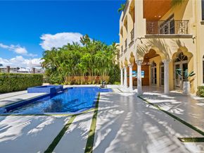 1530 Island Blvd, Aventura FL 33160