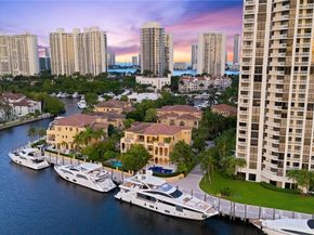 1530 Island Blvd, Aventura FL 33160