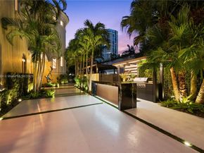 1530 Island Blvd, Aventura FL 33160