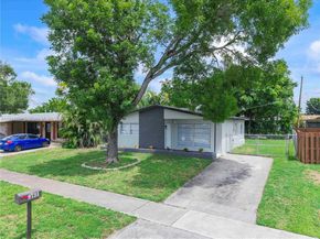 9731 NW 24th Pl, Sunrise FL 33322