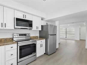 9731 NW 24th Pl, Sunrise FL 33322