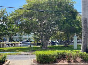 250 Layne Blvd 110, Hallandale Beach FL 33009